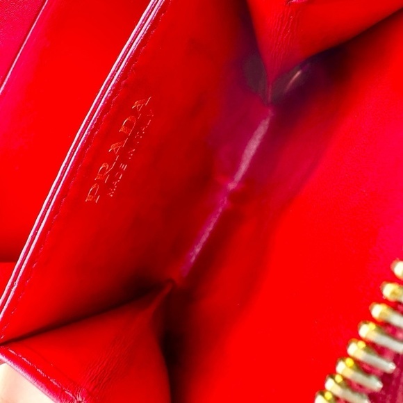 Authentic PRADA Cherry Red Saffiano Leather Card & Coin Holder with Box - Picture 15 of 16